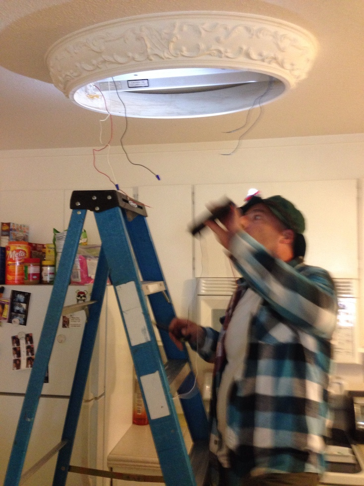 Odd fluorescent fixture